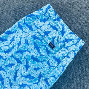 Chubbies Men's XL 5.5" Mesh Lined The Shark Sides Blue Shark Print Swim Trunks